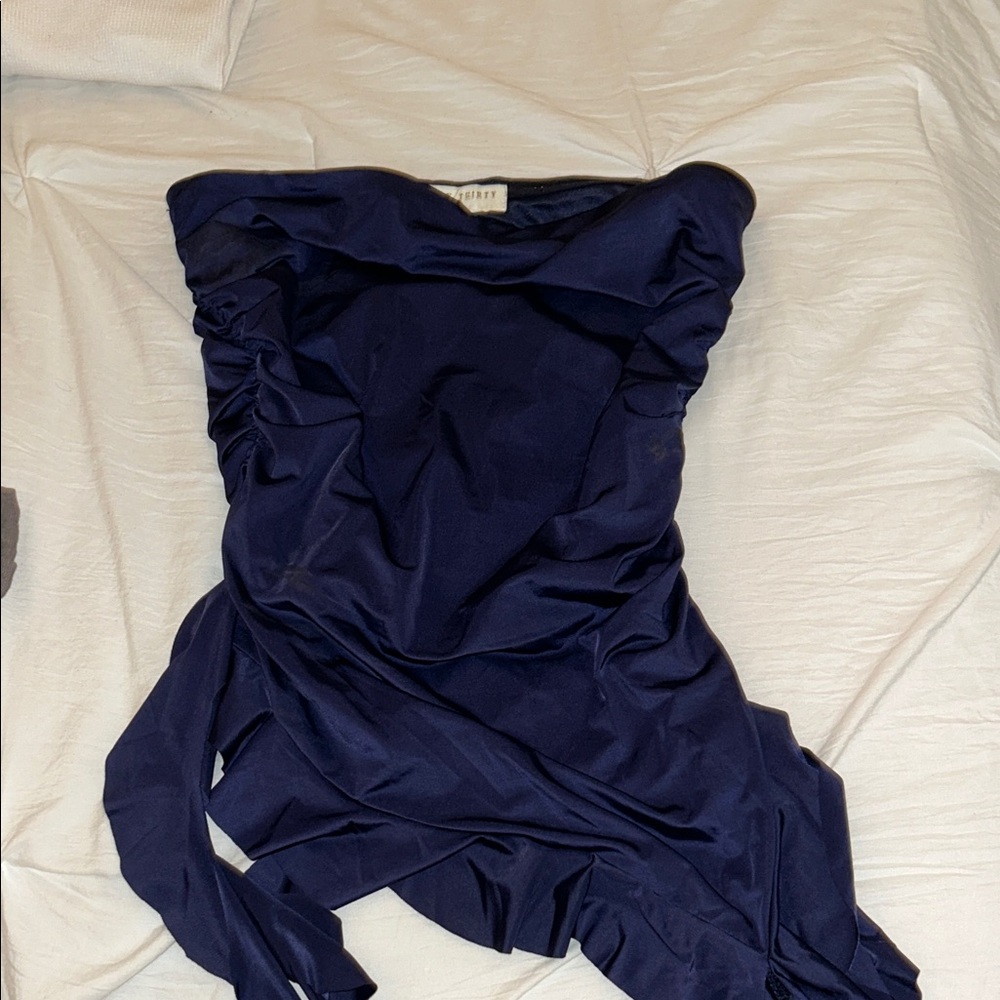 Elegant Navy Blue Strapless Top